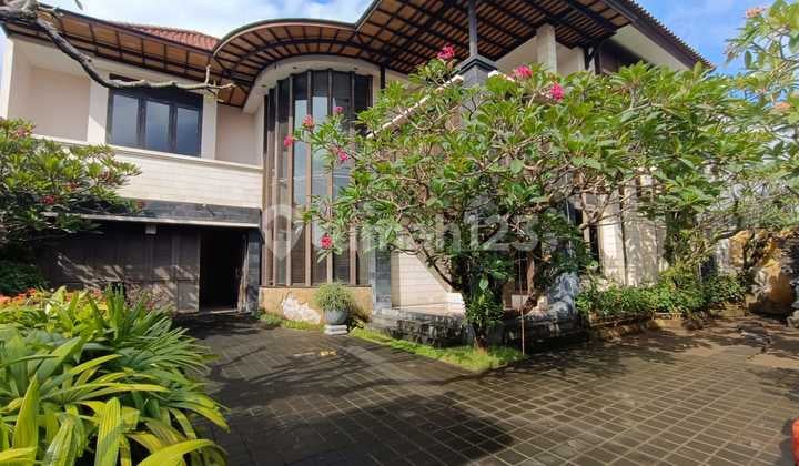 Semi-Villa House with Premium Location in the City Center of Renon, Denpasar, Bali