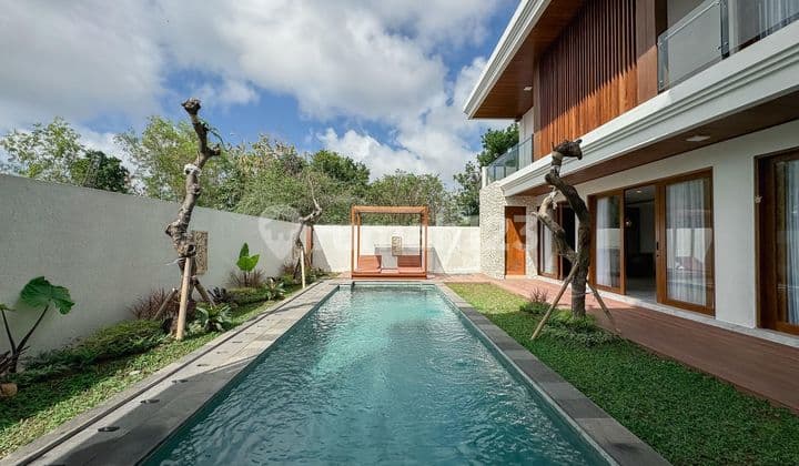 VILA MEWAH BARU 4 KAMAR TIDUR DENGAN PEMANDANGAN LAUT DI SAWANGAN NUSA DUA BALI