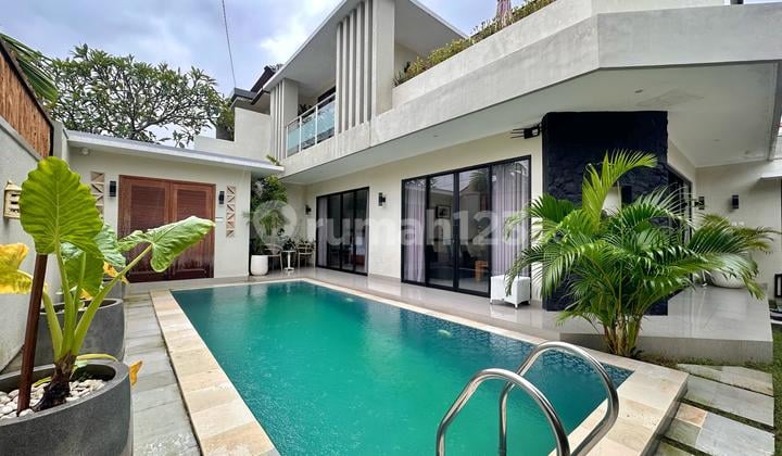 MODERN VILLA 2BR AT CENTRAL AREA OF KEROBOKAN NEAR PETITENGET SEMINYAK BALI