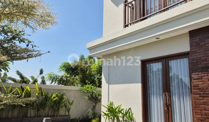 Leasehold 15 Years Modern 3Villa In Central Area Of Sanur Denpasar Bali