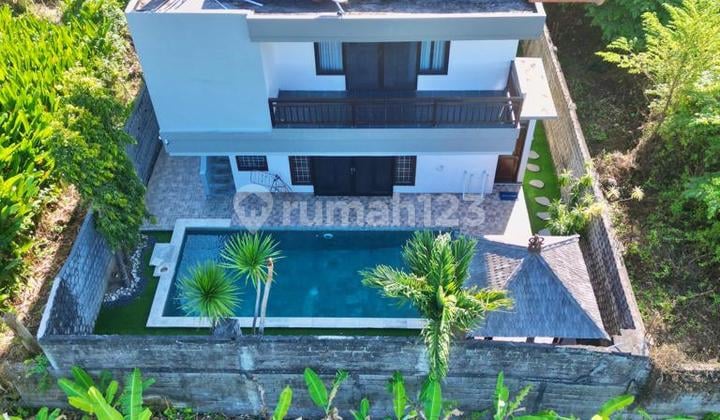 Villa Modern di Seminyak Bali dengan Pemandangan Sawah yang Menakjubkan