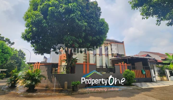 Jual Rumah Posisi Hook dan Strategis di Kencana Loka BSD