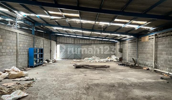 Warehouse for Rent on Laswi Main Road