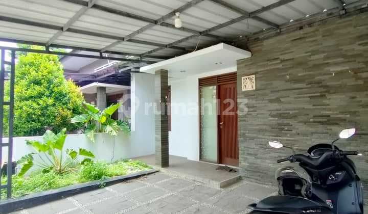 For Sale/ Rent Nice 2-Story House In Pesona Pasteur