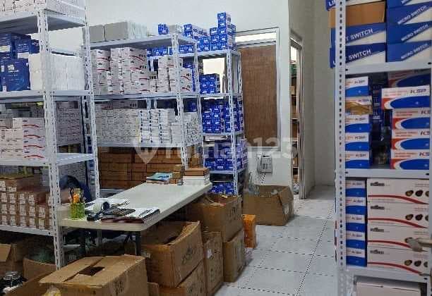Ruko 2 1/4 Lantai di Taman Holis Indah 2 94.0 M²