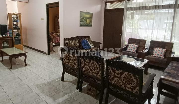 House, 1 Floor, Freehold Title, in Sriwijaya, Regol