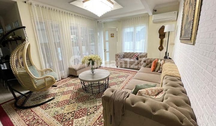 Rumah 2 Lantai Batununggal + Furnished Dan Siap Huni Bagus