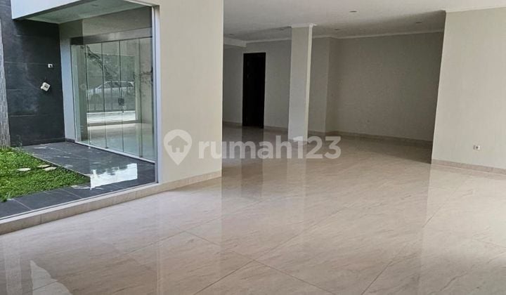 Bangunan Rumah Baru 2 Lantai Batununggal
