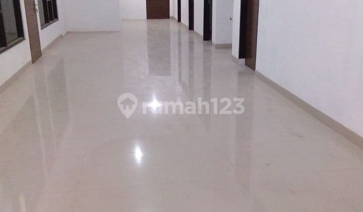 Rumah Di Suryalaya Hadap Selatan Kondisi Bagus