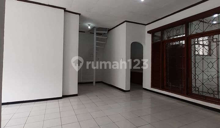 Rumah 2 Lantai Sayap Pasir Luyu Kondisi Bagus