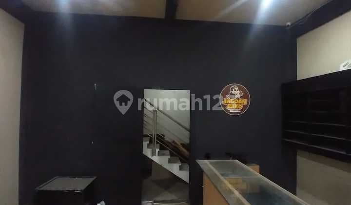 Disewakan Ruko, 3 Lantai, di Mekar Wangi,