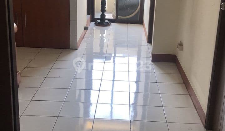 Apartemen Gateway Cicadas, Strata, di Cibeunying Kidul,