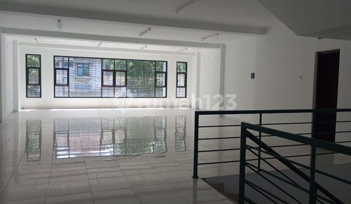 Ruko 3,5 Lantai 510 m² Bagus Di Cibaduyut Siap Pakai