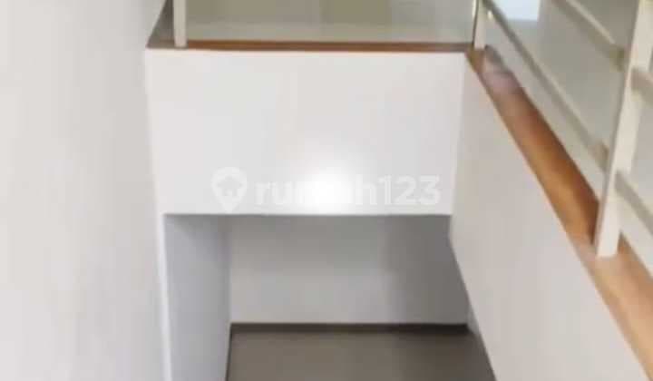 Jual/Sewa Rumah, 2 Lantai, di Inhoftank, Astanaanyar,