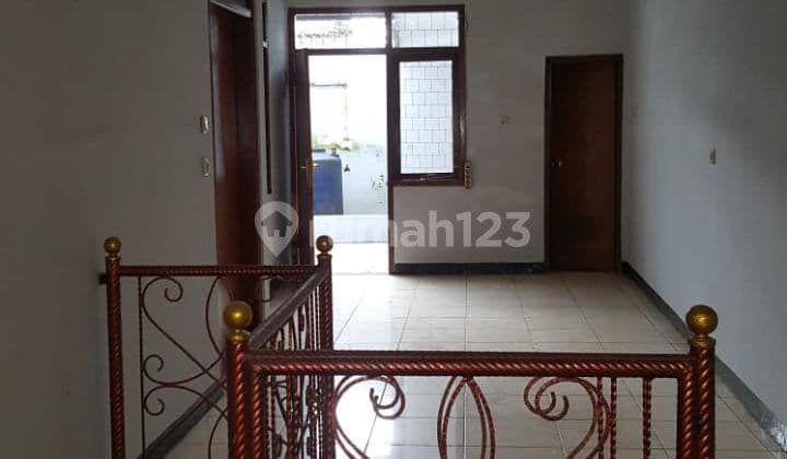 Jual/Sewa Ruko 141 m Letak Di Mainroad Sudirman