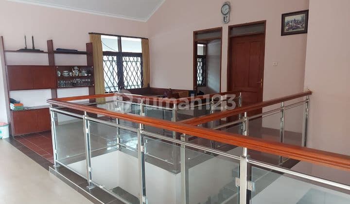 Rumah 2 Lantai Ciateul Bagus Dan Siap Huni