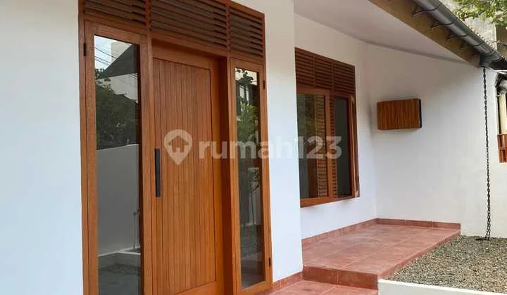 Rumah Desain Tropis 2 Lantai Di Arcamanik