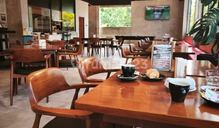 Over Kontrak Bar & Restaurant Dekat Pantai Padang Padang Pecatu Harga Global 2,3 M Nego