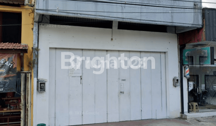 TOKO DI JALAN UTAMA DR RAJIMAN LAWEYAN BISA UNTUK BERBAGAI USAHA