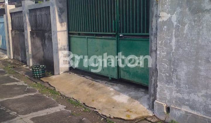 RUMAH TENGAH KOTA SOLO NOTOSUMAN