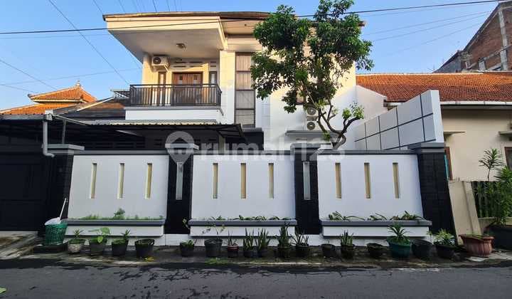 GRAND HOUSE NEAR UMS AND ATMI IN THE KARANGASEM AREA