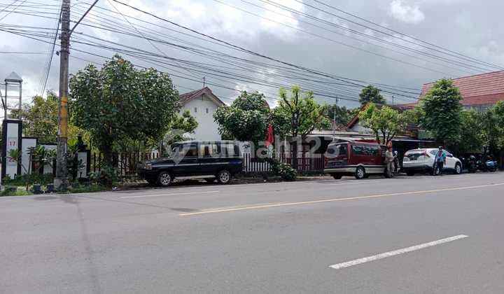 Tanah Ada Bangunan Rumah kios