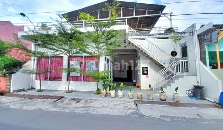 Rumah Dan Tempat Usaha Solo