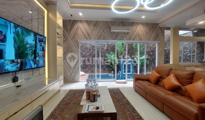 For Sale Luxury ready-to-occupy new solo 3-story house