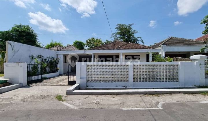 Rumah Luas Murah Gajahan Colomadu Solo Shm