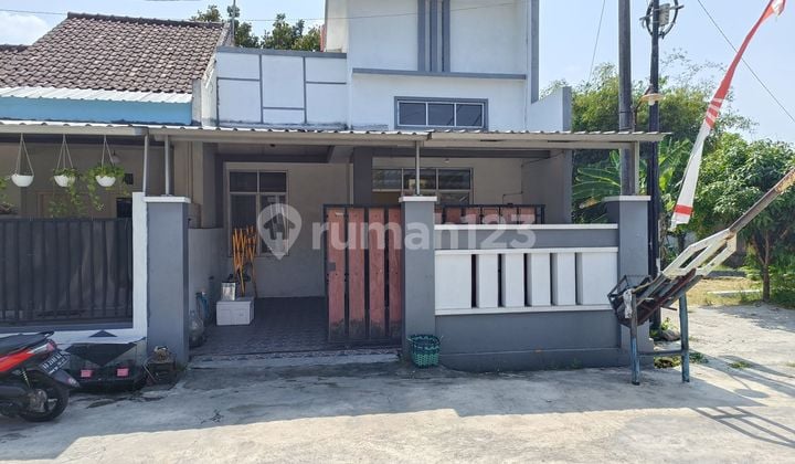 Rumah Siap Huni di Ngemplak Kartasura Solo Dijual Cepat