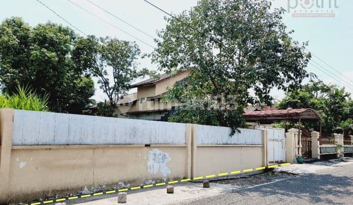 Tanah solo kota Kerten Laweyan strategis 1028 m² dijual cepat