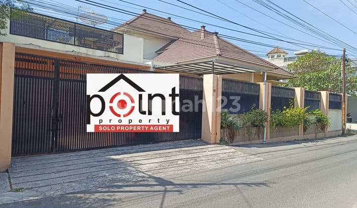 Dijual Cepat Rumah Mewah Luas Bagus Jajar Laweyan Solo