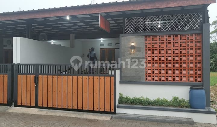 Rumah Cantik Cluster Dekat Solo Baru Baki Harga Promo