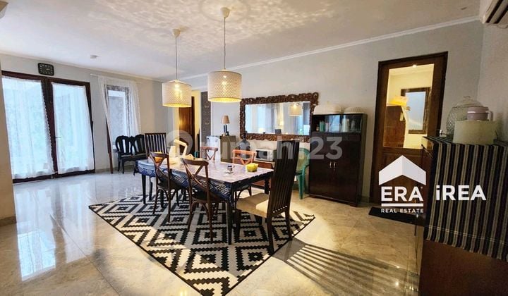 Rumah Kondisi Istimewa Dekat Mall Solo Square