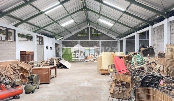 Ready-to-Use Warehouse in a Strategic Location