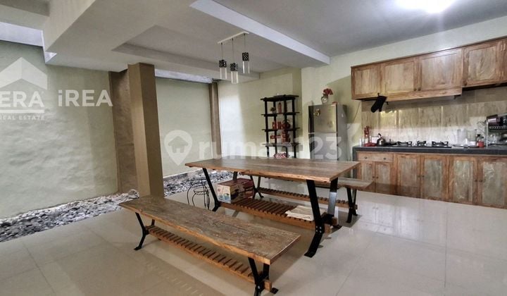 Rumah di Sewakan Semi Furnished