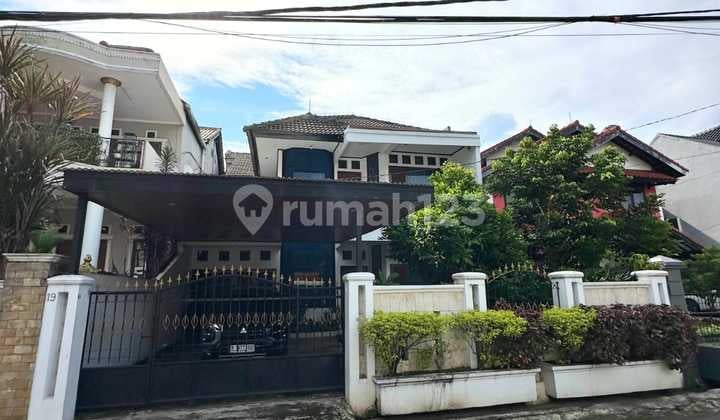 Rumah Bagus 2Lt, Hdp. Timur, Semi Furnished, Bukit Permai Cibubur