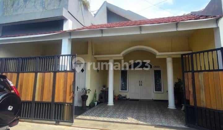 Rumah & Kost 2Lt, Hdp. Utara, Semi Furnished, Ciliwung, Belimbing