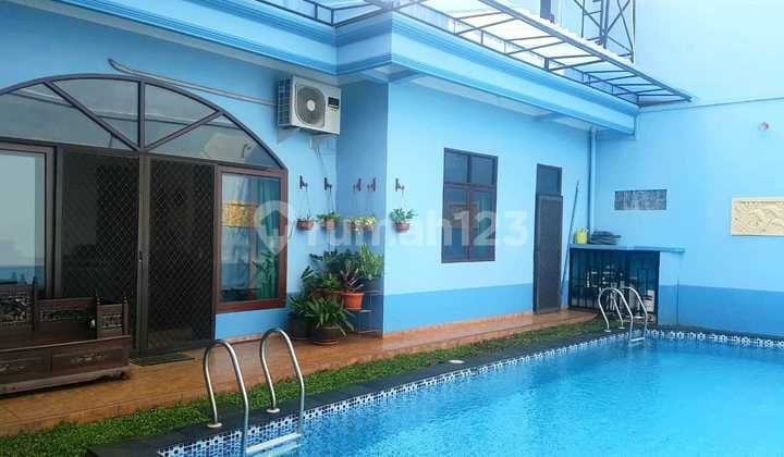 Rumah 2 Lt, Hook, Pool, Nyaman Dan Strategis, Taman Wijaya Kusuma
