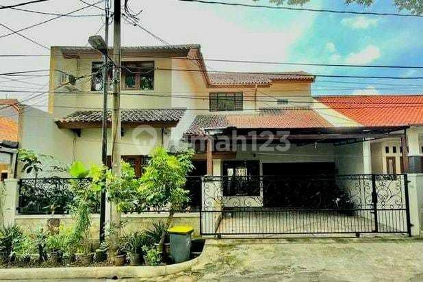 Rumah 2lt, Hdp Barat, Lingk Nyaman Asri, Prmhn Megapolitan Estate