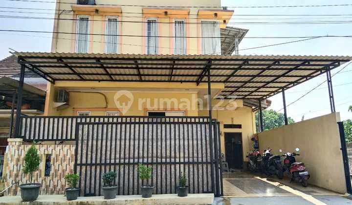 Rumah Hook 2Lt, Hdp. Selatan, Semi Furnished, Grand View Karawaci