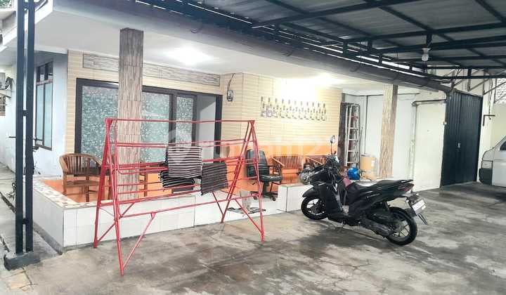 Rumah dan Gudang/Kantor 1Lt, Hook, Hdp Utara, Mekarsari Neglasari