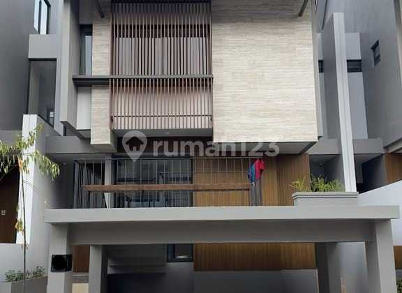 Rumah 2Lt, Hdp Utara, Siap Huni, Prmhn Quantis Signature BSD City