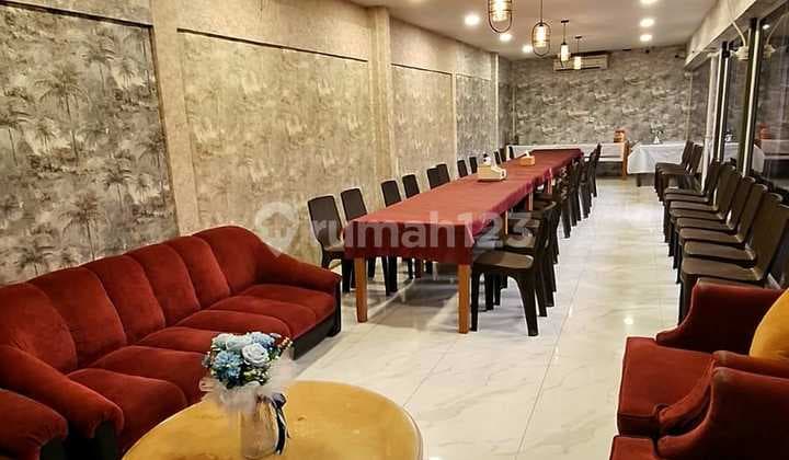 Restaurant 2Lt, Semi Furnished, Msh Operasional, di Pejaten Barat
