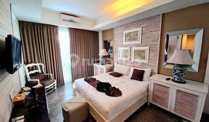 3-Storey Hotel, Furnished, 3-Star Accommodation, Petitenget, North Kuta