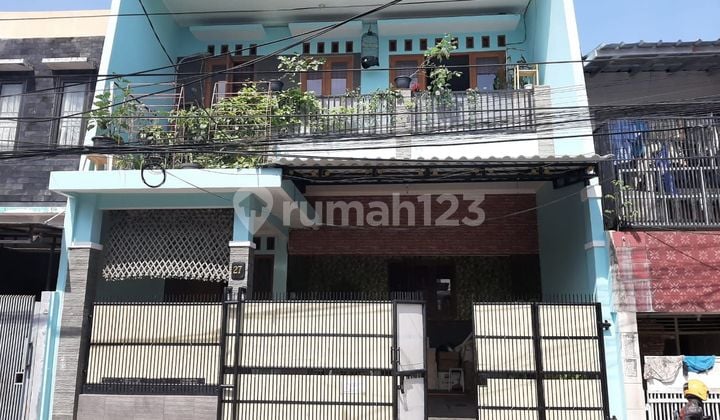Rumah siap huni 2 lantai dekat area Perkantoran Bangka-Kemang-Kuningan