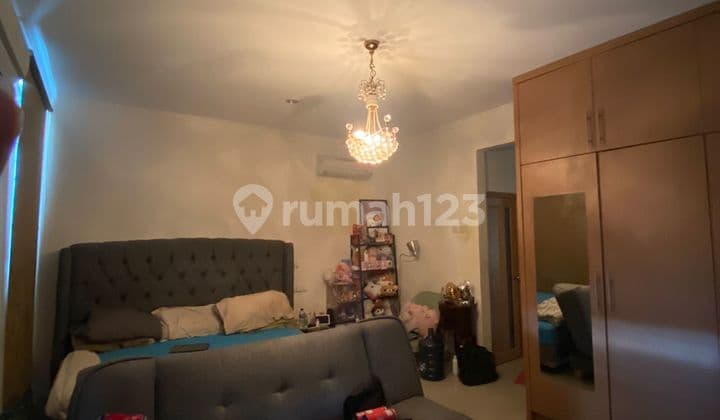 Quick Sale 3-Story House on Jl Nurdin Grogol, West Jakarta