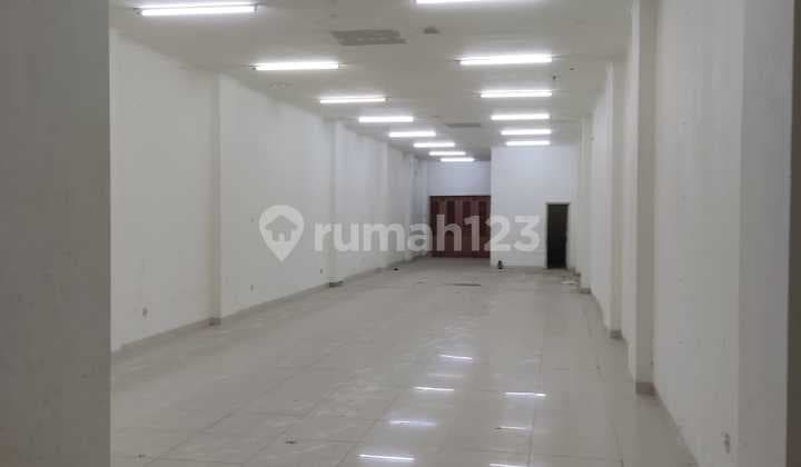 Jual / Sewa Ruko Lokasi di Jl Pancoran Glodok Jakarta Barat Sebelah Gedung Chandra
