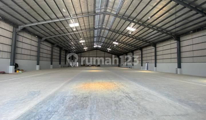 Disewakan Gudang Luas Banguan 1.534 M2 Lippo Cikarang