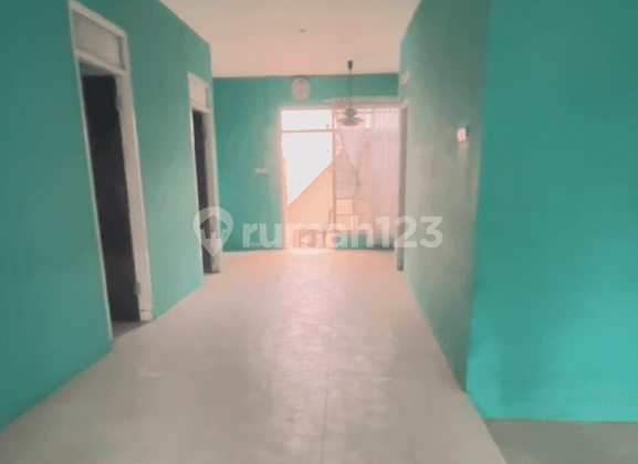 Di Lelang Rumah Besar Dan Luas Daerah Strategis Sayap Setiabudi